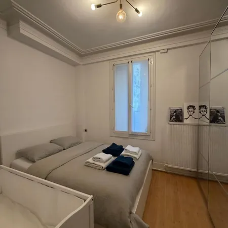 شقة Bien Situe - Rue Vue Tour Eiffel باريس